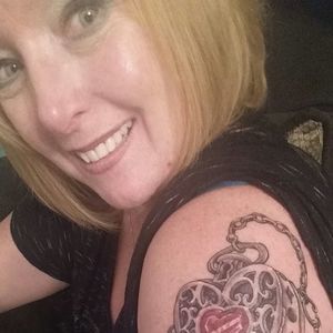 Meet your Posher, Leslie